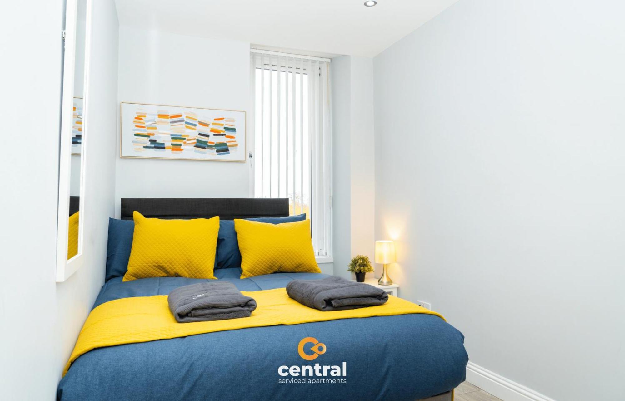 Central Serviced Apartments - 2 Bedroom - Ground Floor - Monthly & Weekly Bookings Welcome - Free Street Parking - 2 Double Beds - Wifi - Smart Tvs In Rooms - Fully Equipped - Heating 24-7 - Contractor & Short Stay Favourite ダンディー エクステリア 写真