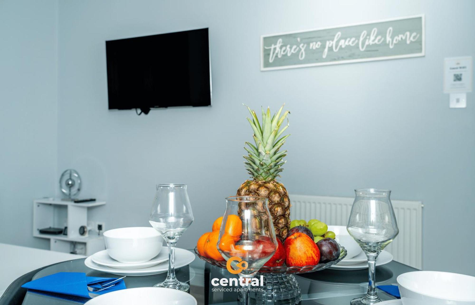 Central Serviced Apartments - 2 Bedroom - Ground Floor - Monthly & Weekly Bookings Welcome - Free Street Parking - 2 Double Beds - Wifi - Smart Tvs In Rooms - Fully Equipped - Heating 24-7 - Contractor & Short Stay Favourite ダンディー エクステリア 写真