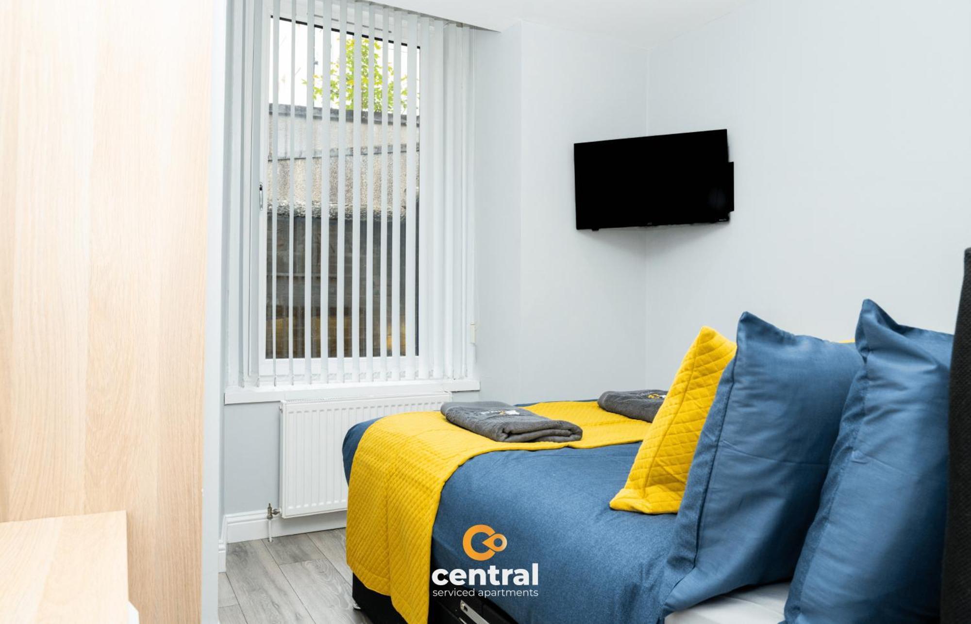 Central Serviced Apartments - 2 Bedroom - Ground Floor - Monthly & Weekly Bookings Welcome - Free Street Parking - 2 Double Beds - Wifi - Smart Tvs In Rooms - Fully Equipped - Heating 24-7 - Contractor & Short Stay Favourite ダンディー エクステリア 写真