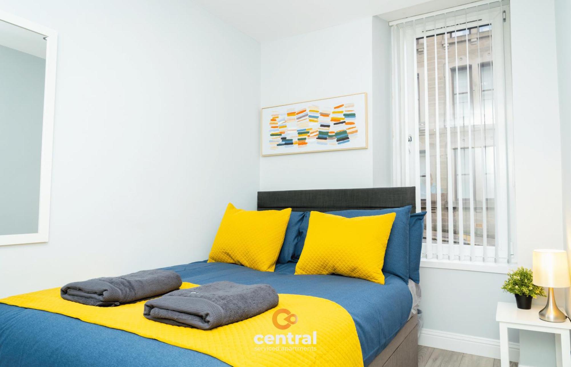 Central Serviced Apartments - 2 Bedroom - Ground Floor - Monthly & Weekly Bookings Welcome - Free Street Parking - 2 Double Beds - Wifi - Smart Tvs In Rooms - Fully Equipped - Heating 24-7 - Contractor & Short Stay Favourite ダンディー エクステリア 写真